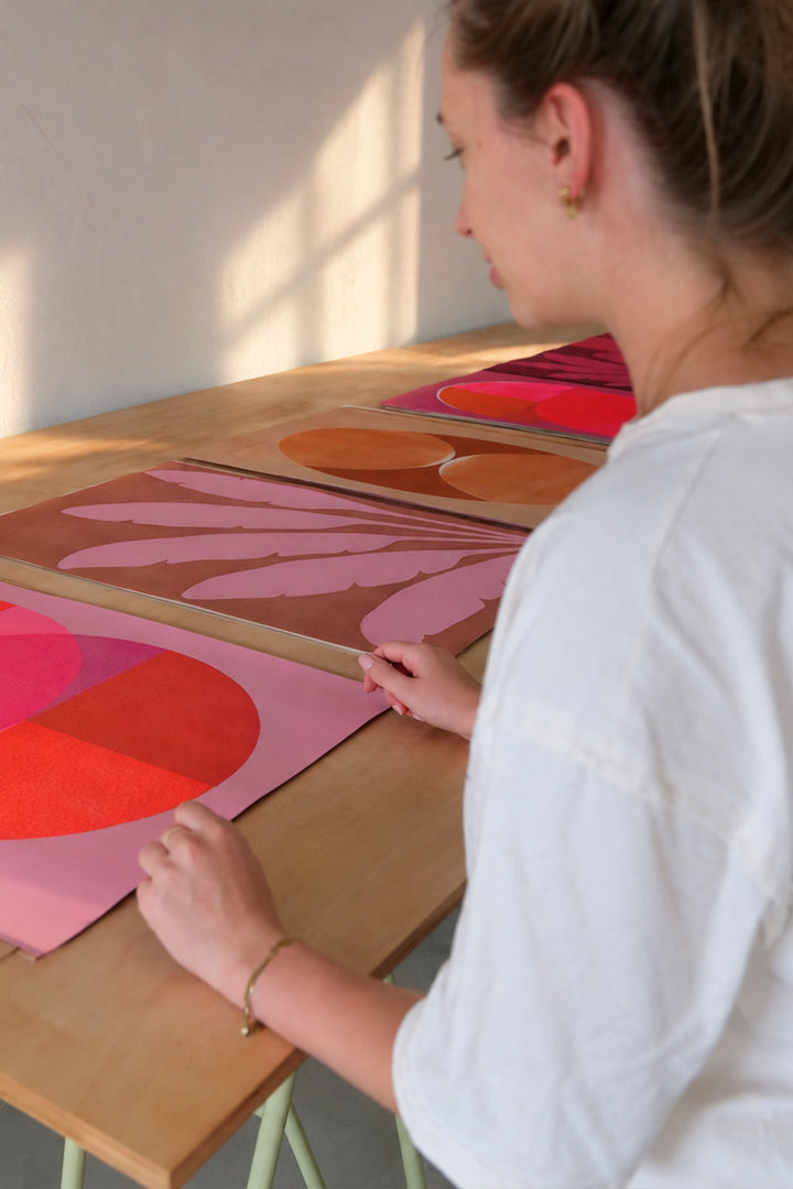 Open Studio in Zeist with colourful contemporary art and original paintings by Marijn Vink, former co-founder of Enkel Art Studio.